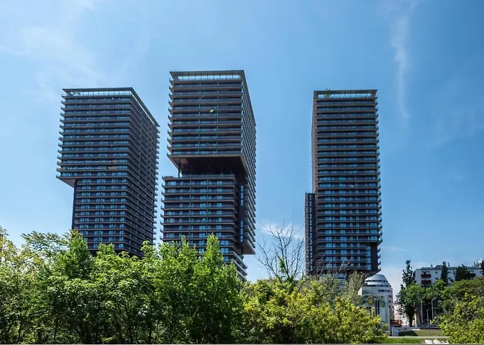 Exclusive 2br Skyline Penthouse By Hm Apartamento