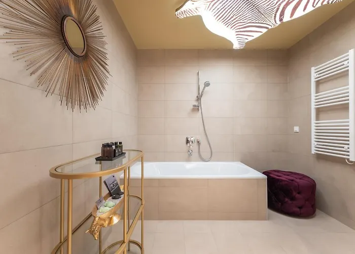 Exclusive 2br Skyline Penthouse By Hm Apartamento *