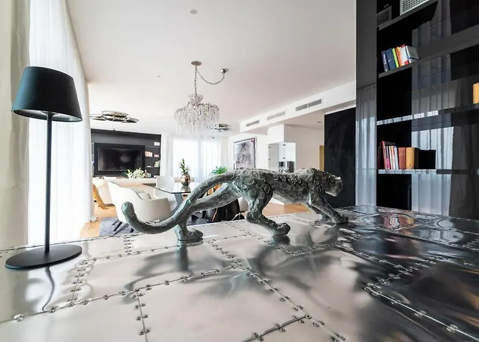 Exclusive 2br Skyline Penthouse By Hm Viena